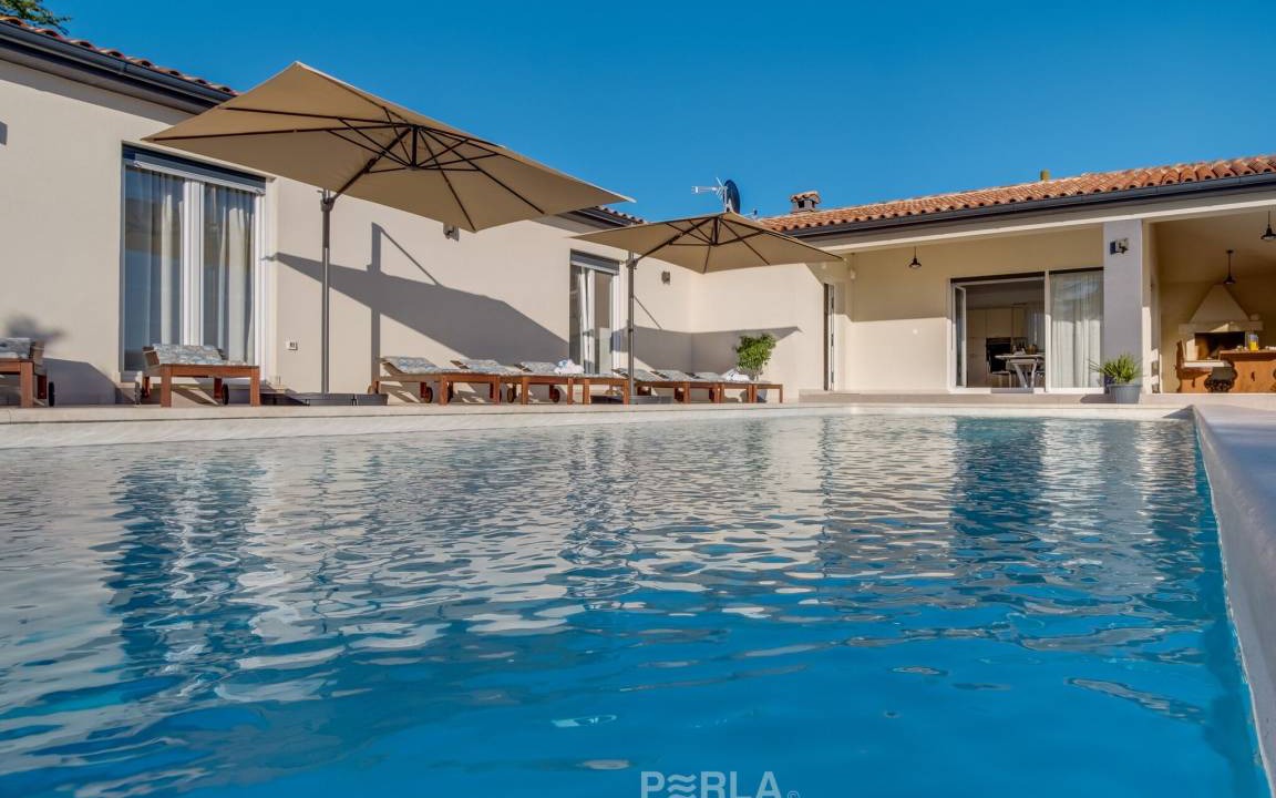 Smoljanci Villa | 200 m² Villa ∙ 3 bedrooms ∙ 8 guests