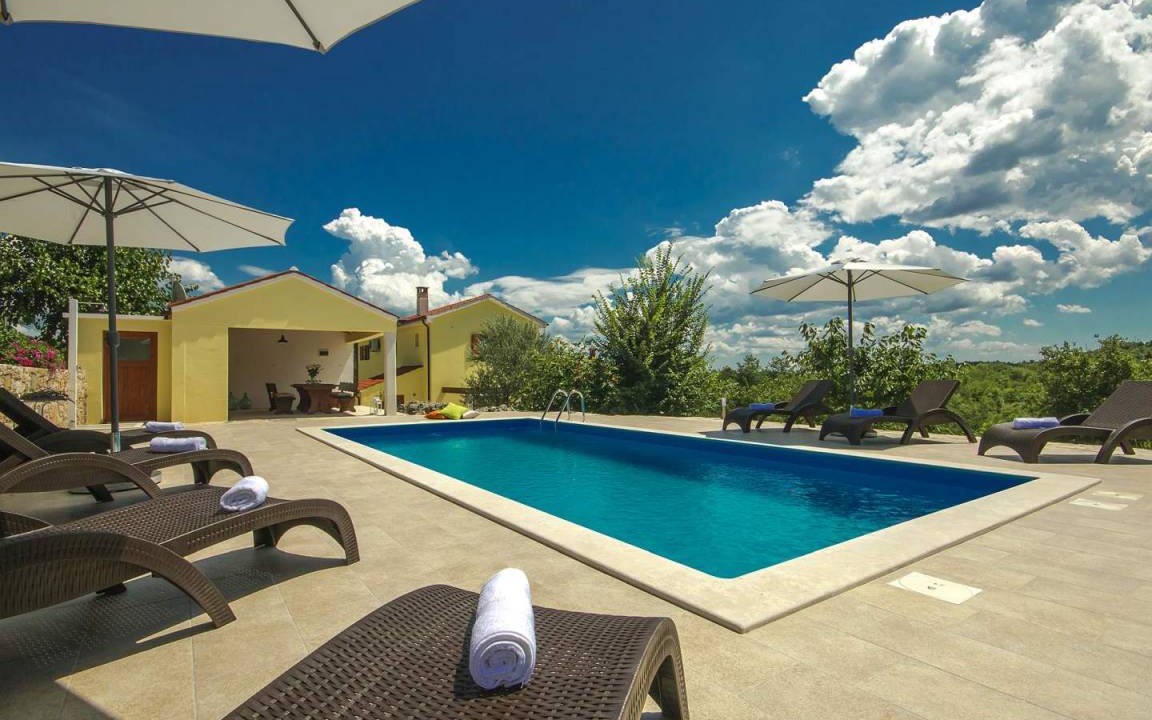 Makovci Villa | 200 m² Villa ∙ 4 bedrooms ∙ 8 guests