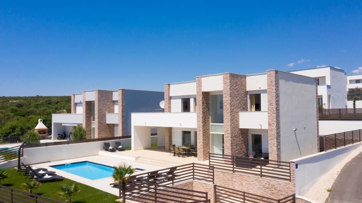 Novalja Villa | 200 m² Villa ∙ 4 bedrooms ∙ 8 guests