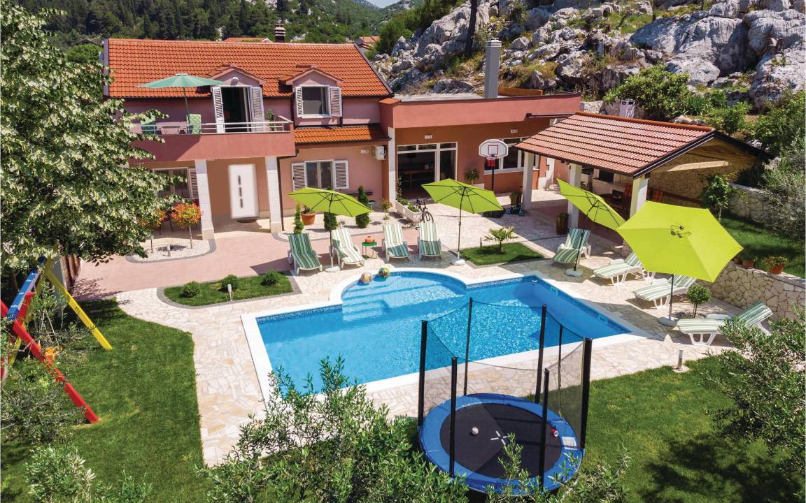 Ploce House | 202 m² House ∙ 4 bedrooms ∙ 8 guests