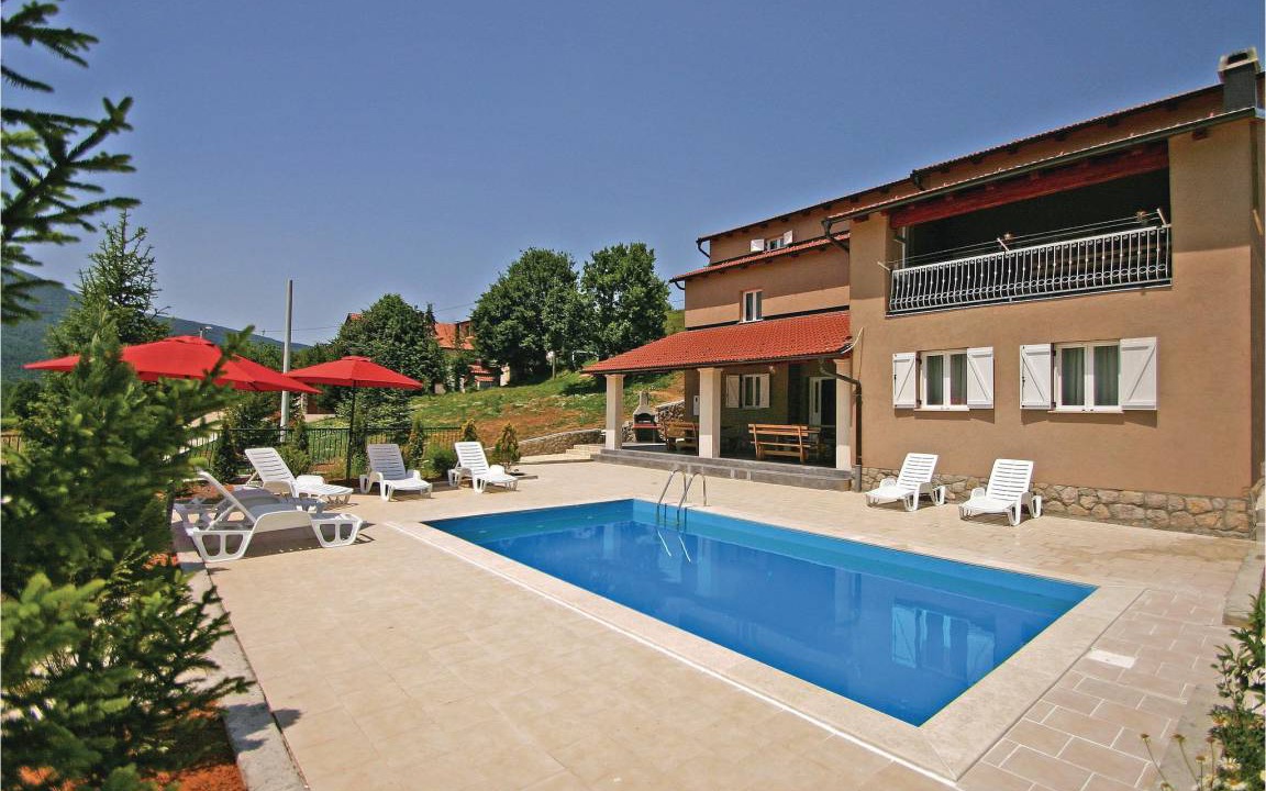 Crni Kal House | 203 m² House ∙ 6 bedrooms ∙ 12 guests