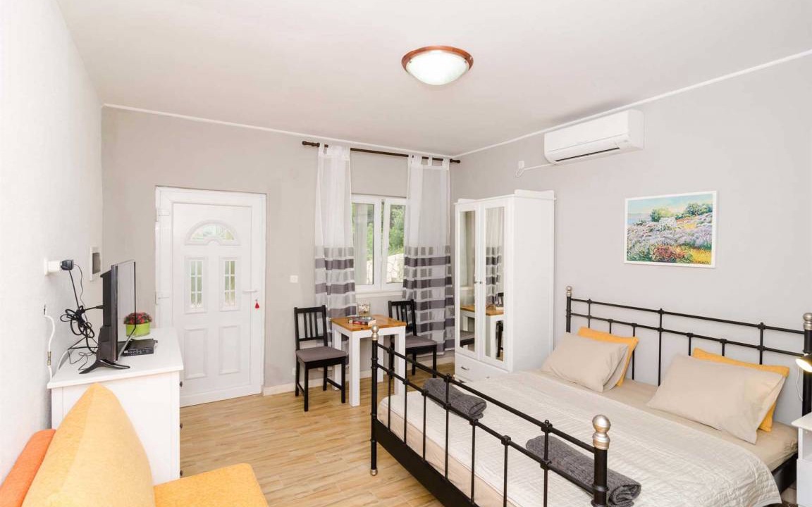 Okuklje Apartment | 22 m² Studio flat ∙ 1 bedroom ∙ 2 guests