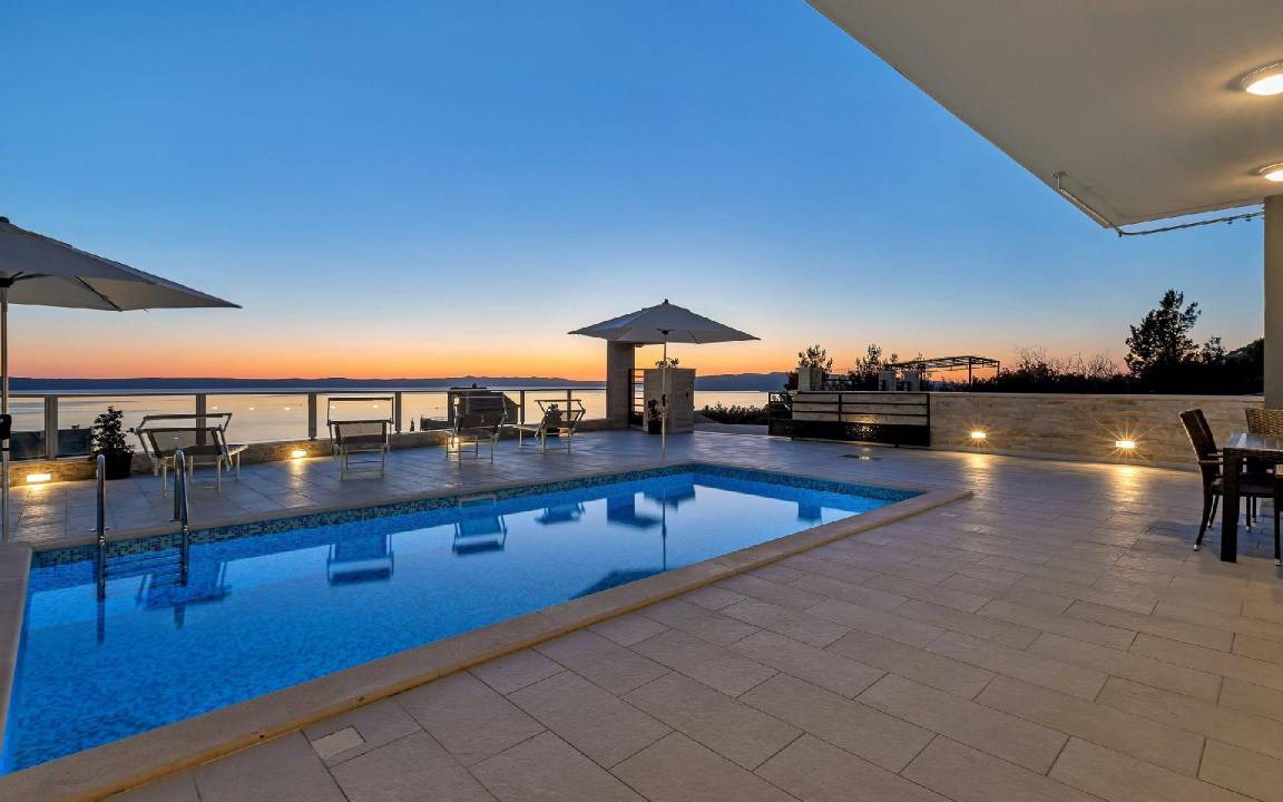 Zelenka House | 220 m² House ∙ 4 bedrooms ∙ 9 guests
