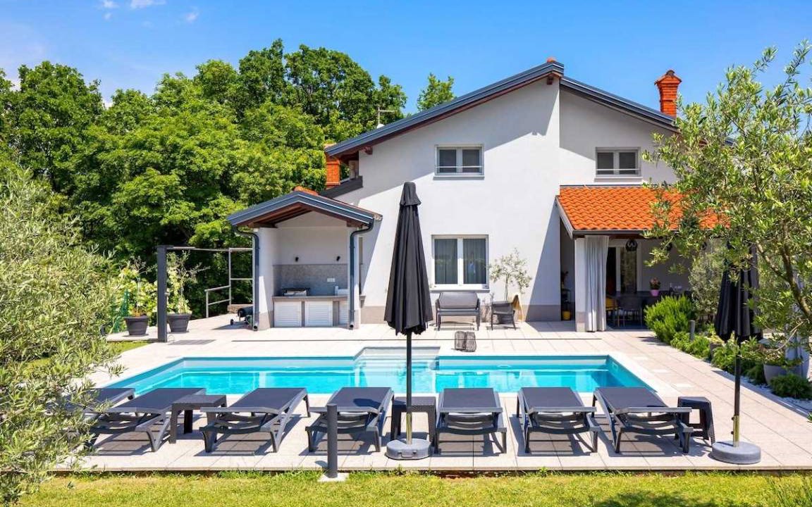 Mihotici Villa | 220 m² Villa ∙ 5 bedrooms ∙ 10 guests