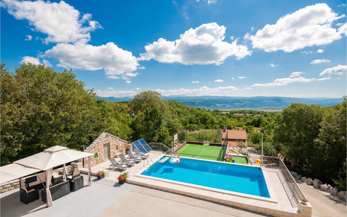 Lokvicici House | 227 m² House ∙ 4 bedrooms ∙ 8 guests