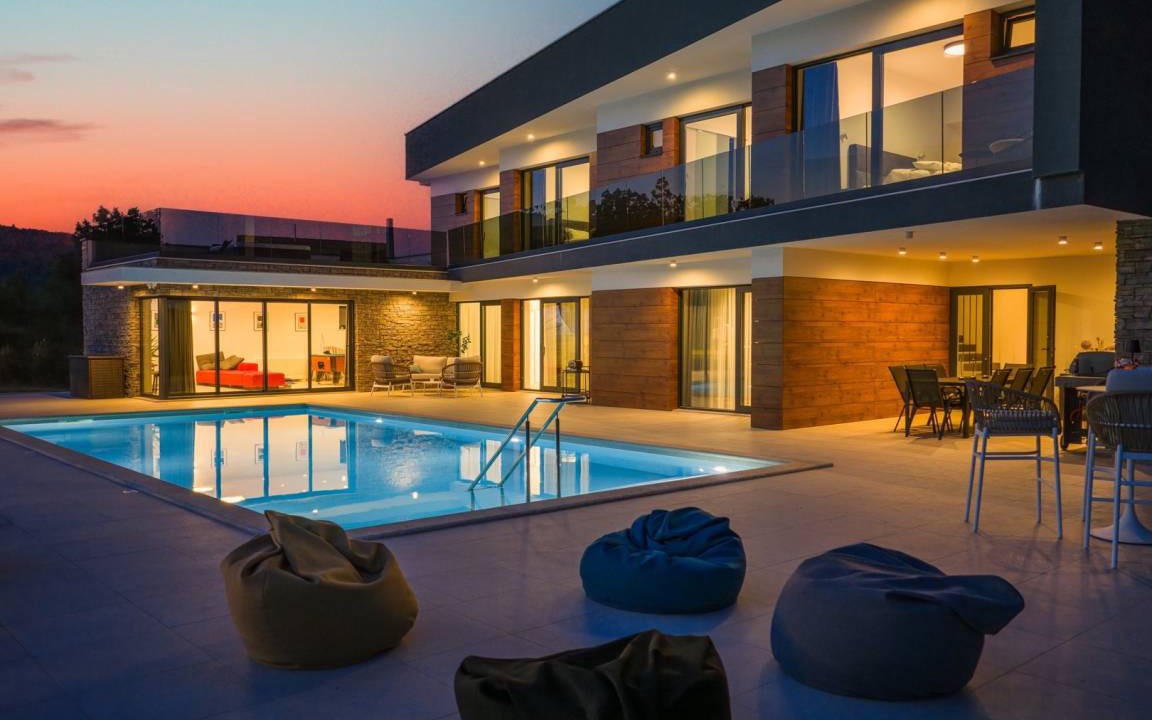 Sinj Villa | 238 m² Villa ∙ 4 bedrooms ∙ 8 guests