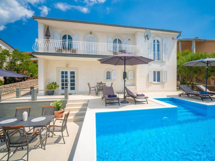 Klenovica House | 250 m² House ∙ 4 bedrooms ∙ 10 guests