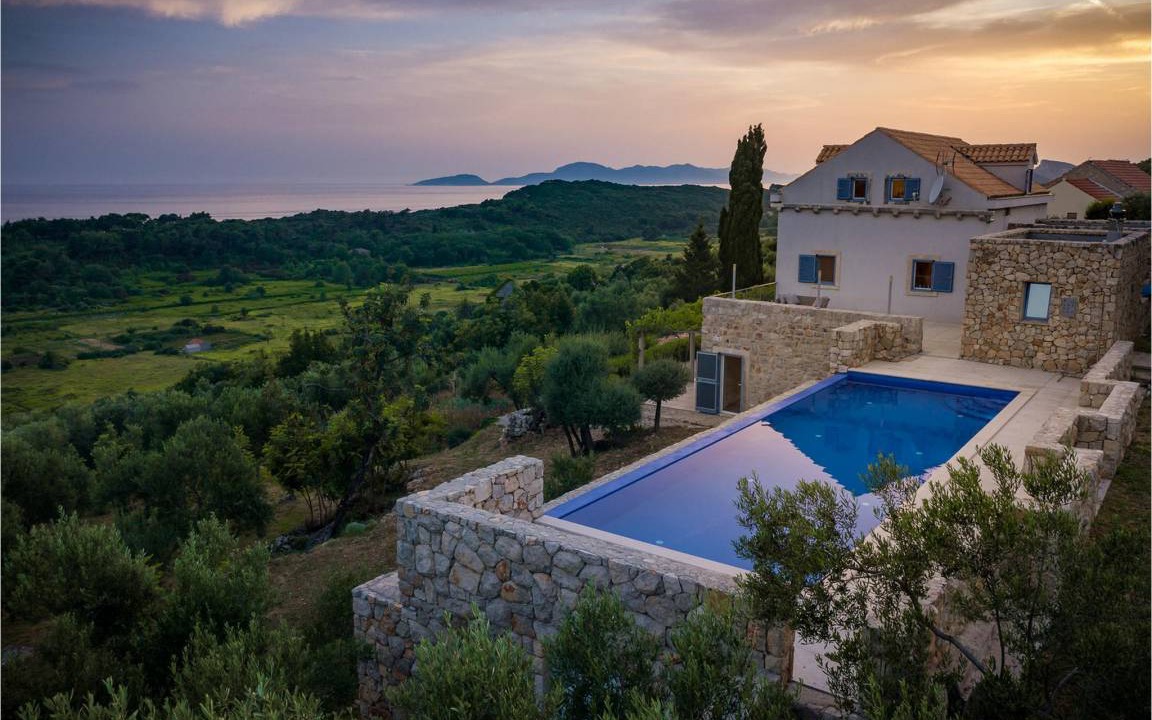 Sudurad House | 250 m² House ∙ 5 bedrooms ∙ 10 guests