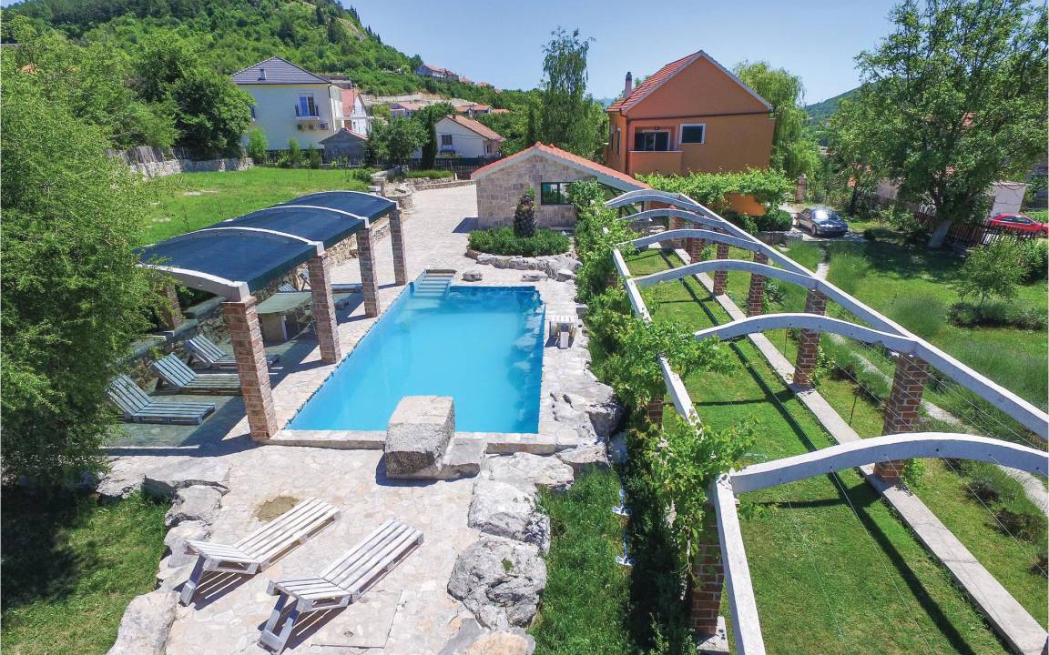 Sinj House | 265 m² House ∙ 4 bedrooms ∙ 10 guests