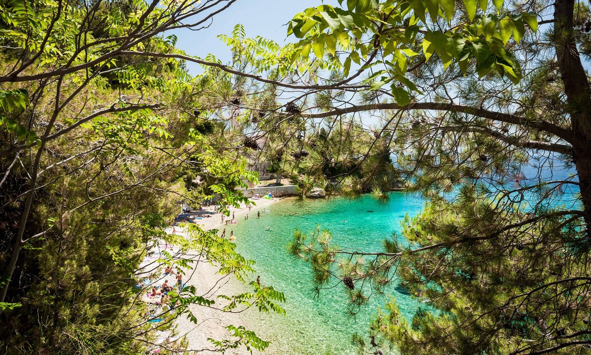 Cove Basina (Jelsa) Apartment | 2BR apt in the center 3min beach sea view balcony Tamara