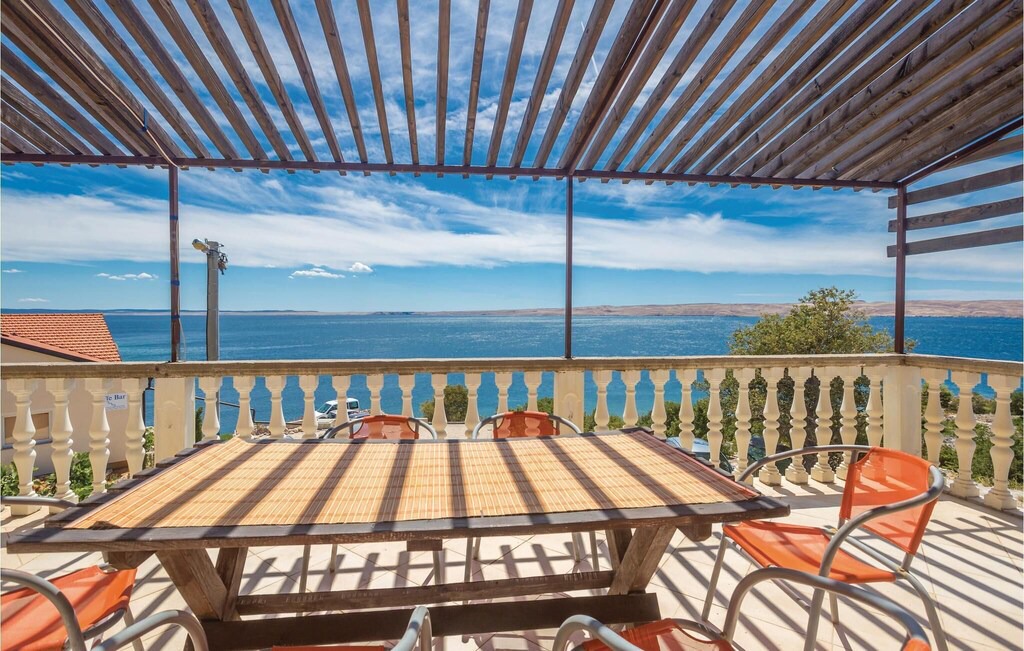 Baric Draga Apartment | 3 bedroom accommodation in Baric Draga