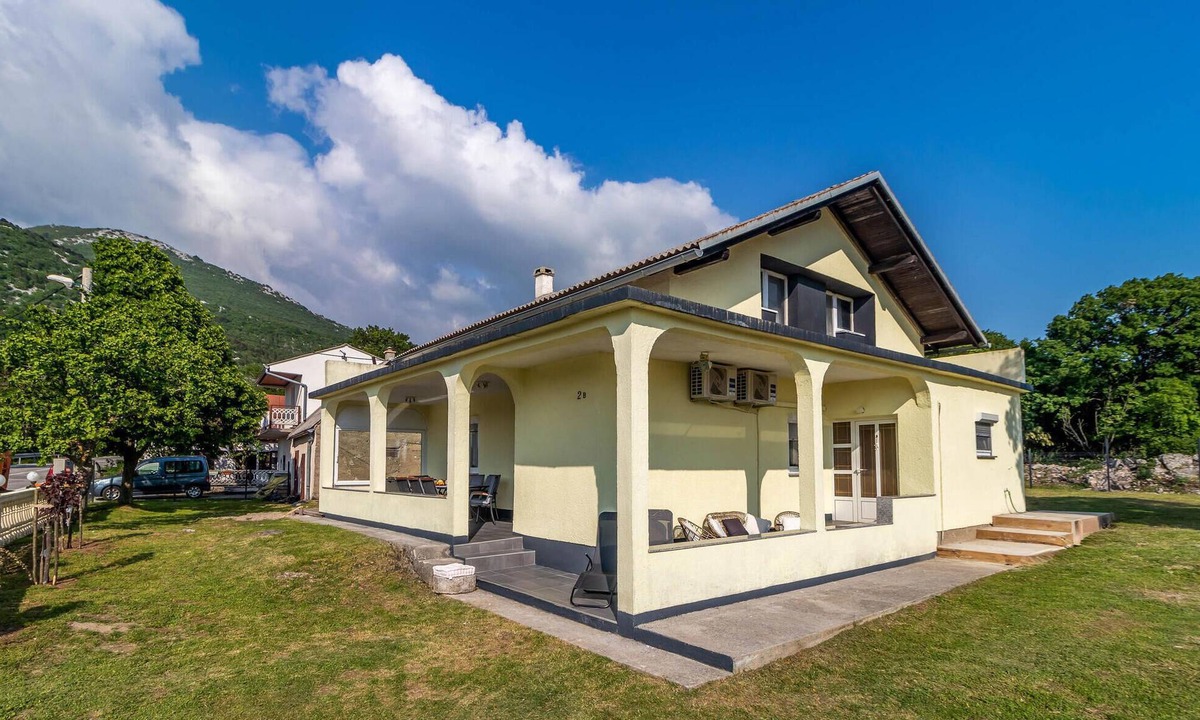 Karlobag Apartment | 3 bedroom beautiful apartment in Susanj