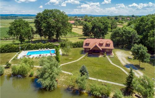 Mala Ludina House | 3 Bedroom Cozy Home In Mala Ludina