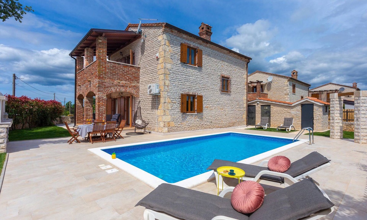 Cabrunici House | 3 bedroom gorgeous home in Cabrunici