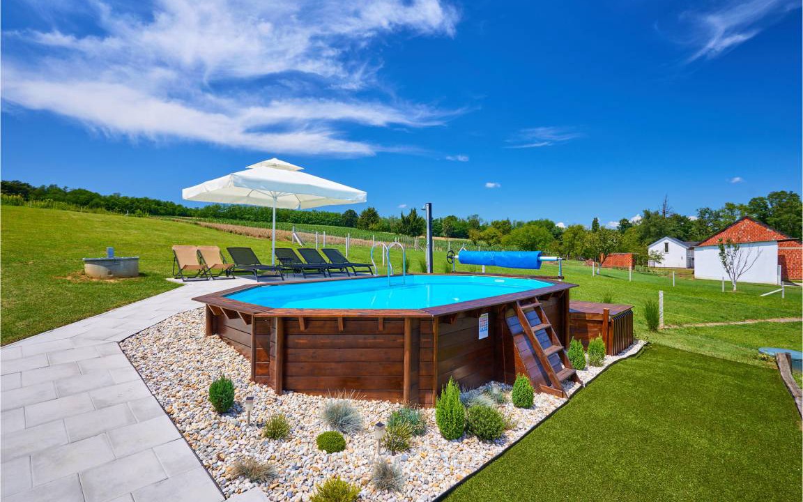Vrbovec House | 300 m² House ∙ 3 bedrooms ∙ 6 guests