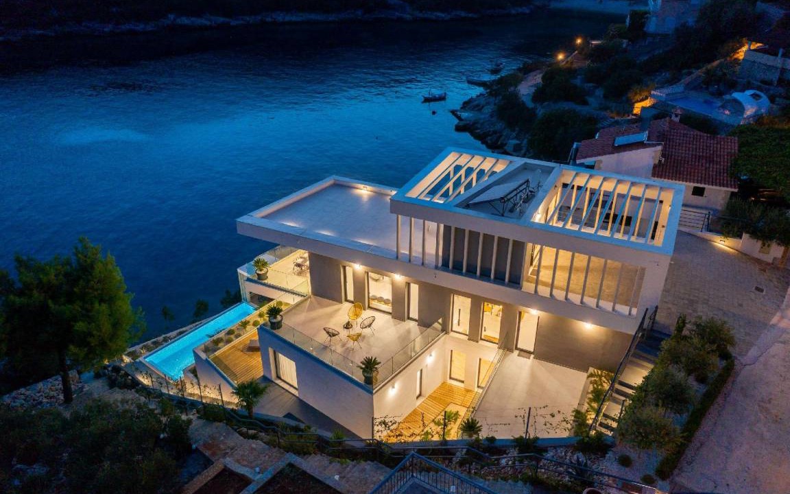 Vinisce House | 300 m² House ∙ 4 bedrooms ∙ 8 guests