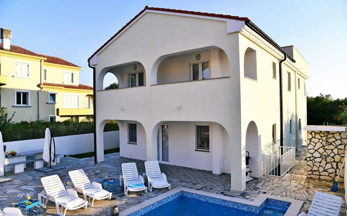 Bogovici House | 300 m² House ∙ 6 bedrooms ∙ 14 guests