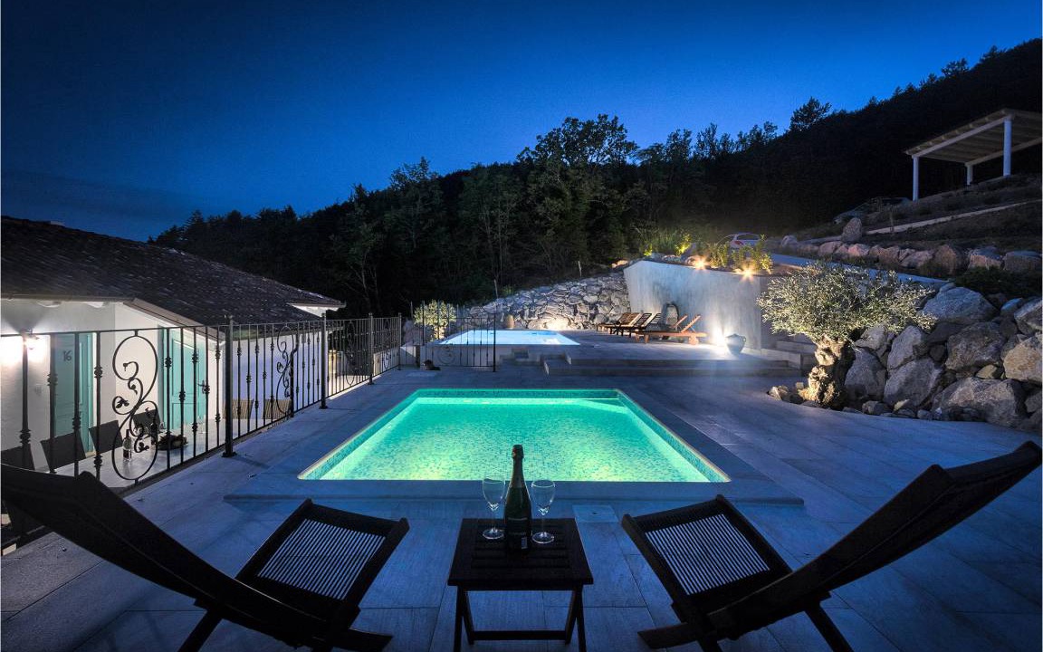 Buzet House | 300 m² House ∙ 7 bedrooms ∙ 14 guests