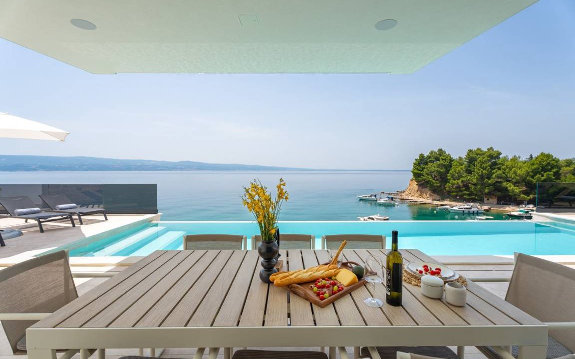 Omis Villa | 306 m² Villa ∙ 5 bedrooms ∙ 10 guests
