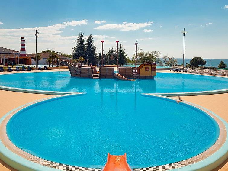 Karigador Resort | 32 m² Resort ∙ 2 bedrooms ∙ 6 guests