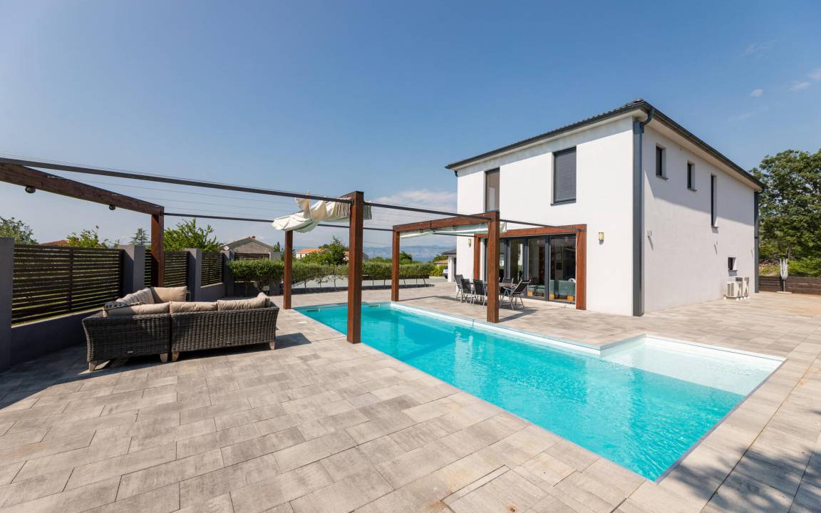 Rasopasno House | 350 m² House ∙ 3 bedrooms ∙ 6 guests