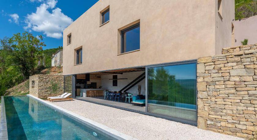 Golubici Villa | 350 m² Villa ∙ 4 bedrooms ∙ 8 guests