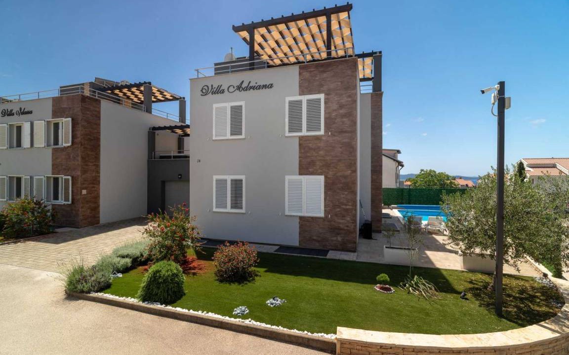 Zadar Villa | 350 m² Villa ∙ 6 bedrooms ∙ 11 guests