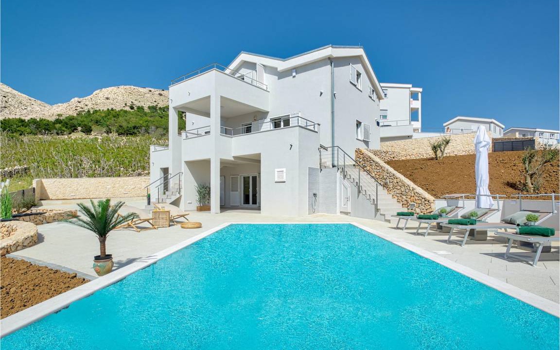 Metajna House | 375 m² House ∙ 4 bedrooms ∙ 10 guests
