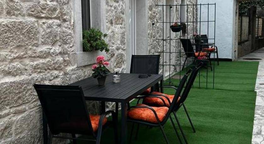 Opuzen Apartment | 39 m² Apartment ∙ 4 guests
