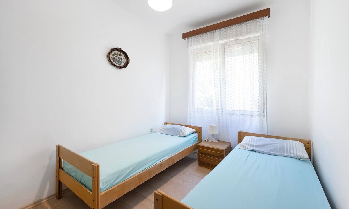 Pirovac Apartment | 4 bedroom amazing apartment in Pirovac