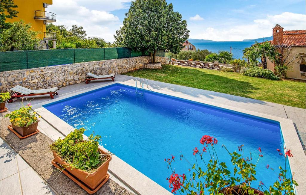 Sarsoni Apartment | 4 Bedroom Nice Apartment In Rijeka