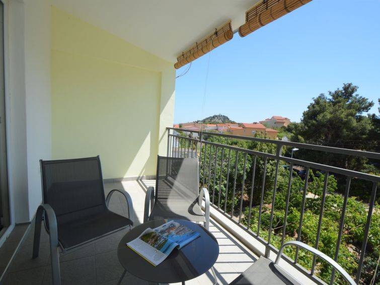 Tribunj Apartment | 40 m² Apartment ∙ 1 bedroom ∙ 4 guests