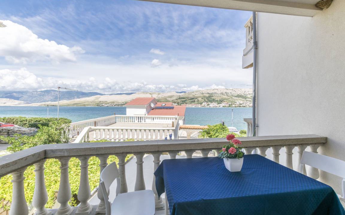 Pag Apartment | 40 m² Apartment ∙ 2 bedrooms ∙ 4 guests
