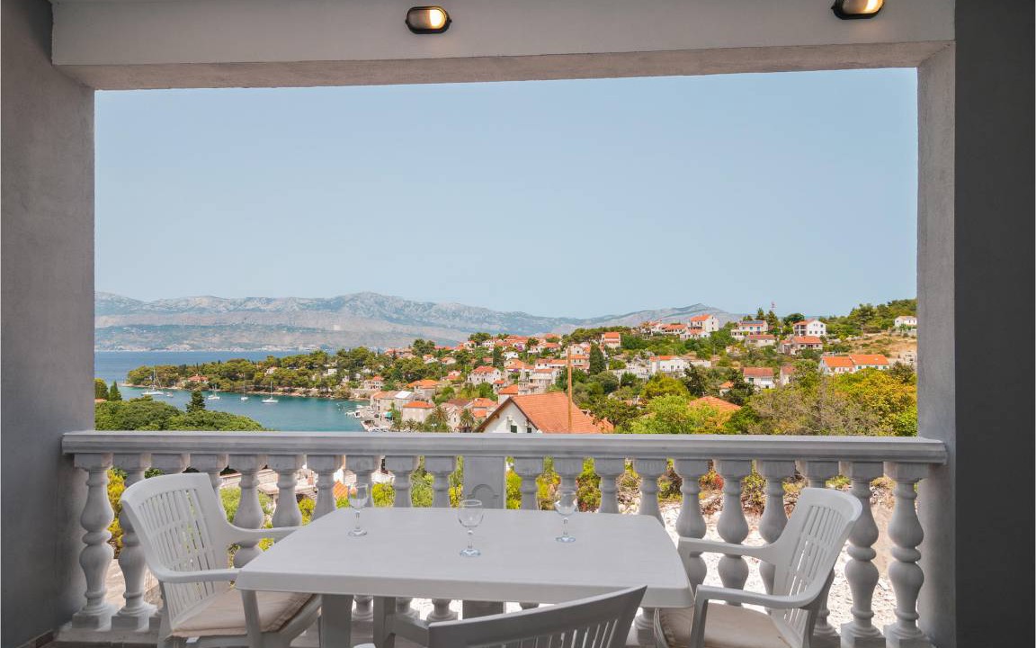 Splitska Apartment | 40 m² Apartment ∙ 2 bedrooms ∙ 4 guests