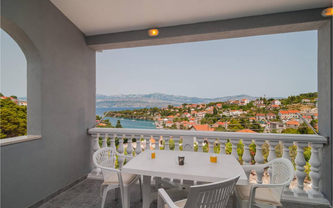 Splitska Apartment | 40 m² Apartment ∙ 2 bedrooms ∙ 4 guests