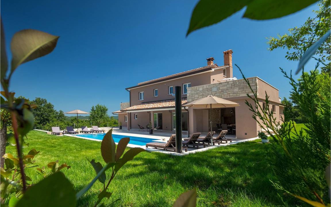 Pazin House | 400 m² House ∙ 5 bedrooms ∙ 12 guests