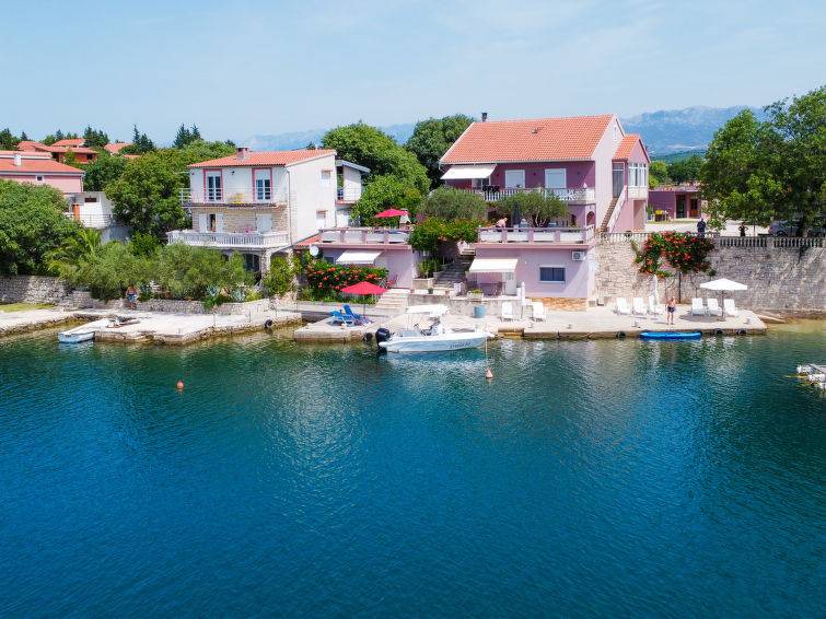 Obrovac Apartment | 45 m² Apartment ∙ 1 bedroom ∙ 4 guests