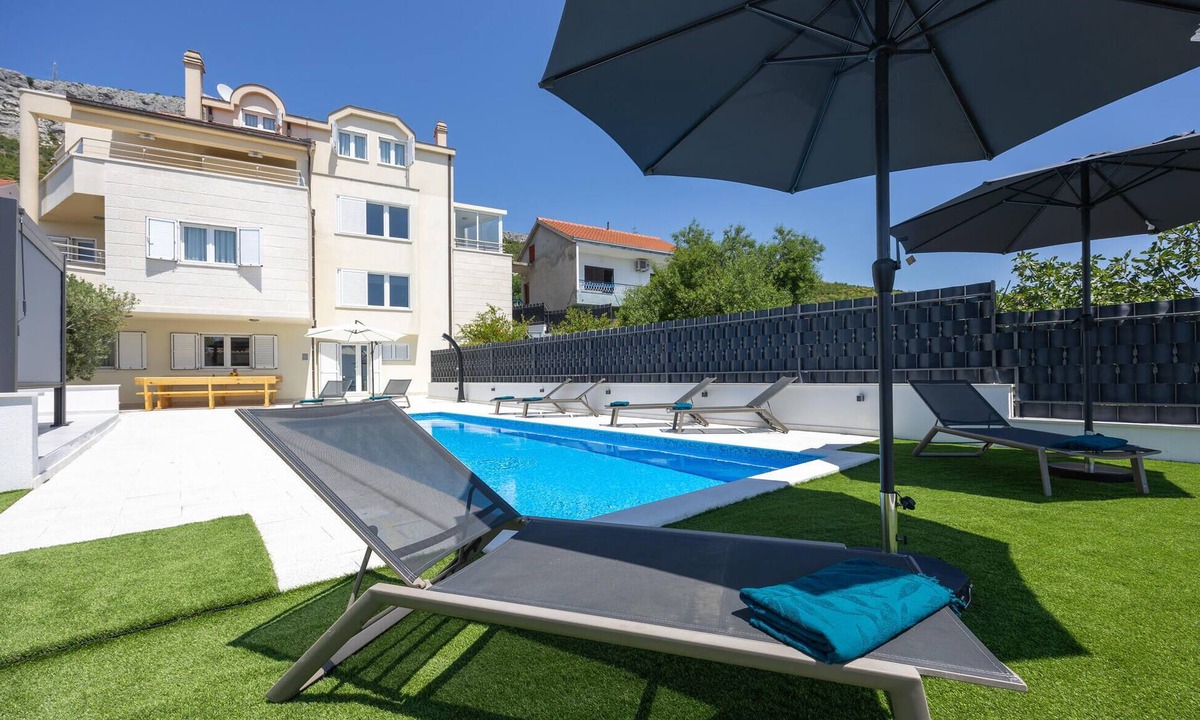 Mravince House | 5 bedroom lovely home in Kucine