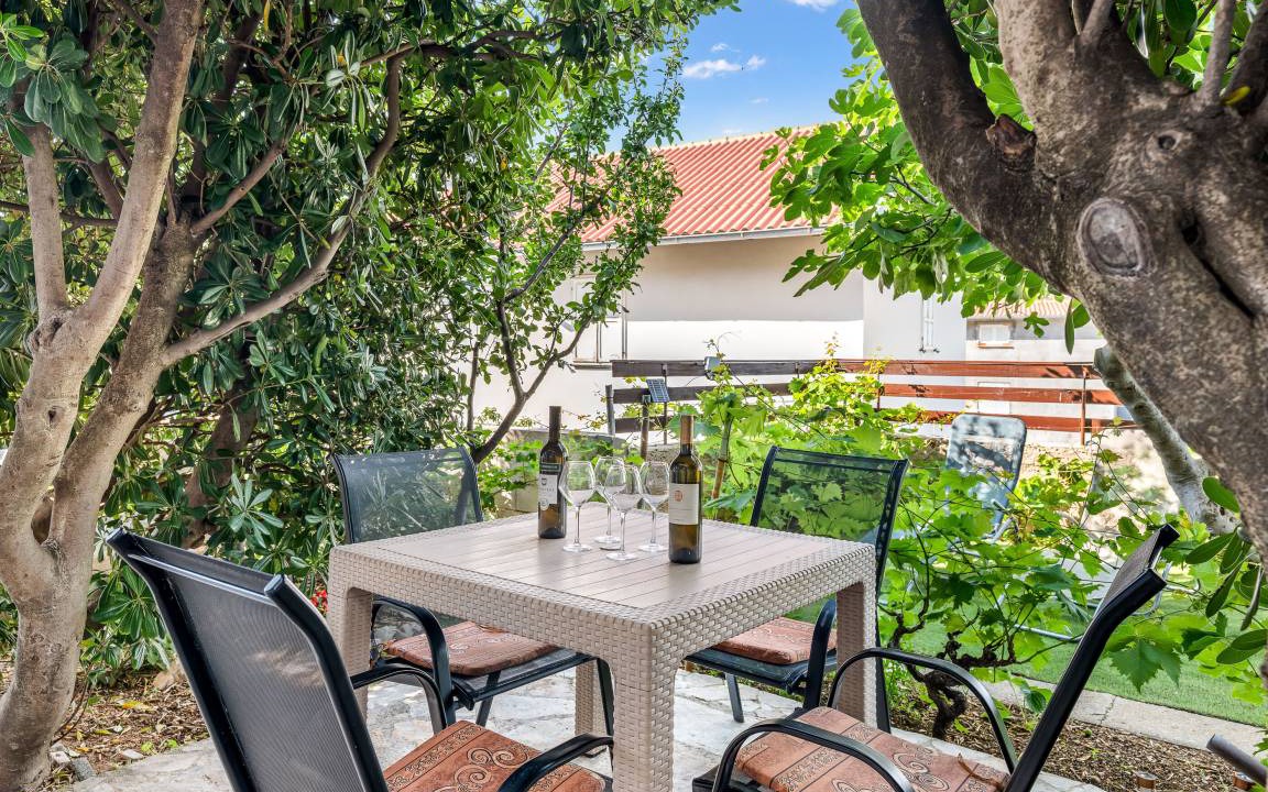 Pag Apartment | 50 m² Apartment ∙ 2 bedrooms ∙ 4 guests