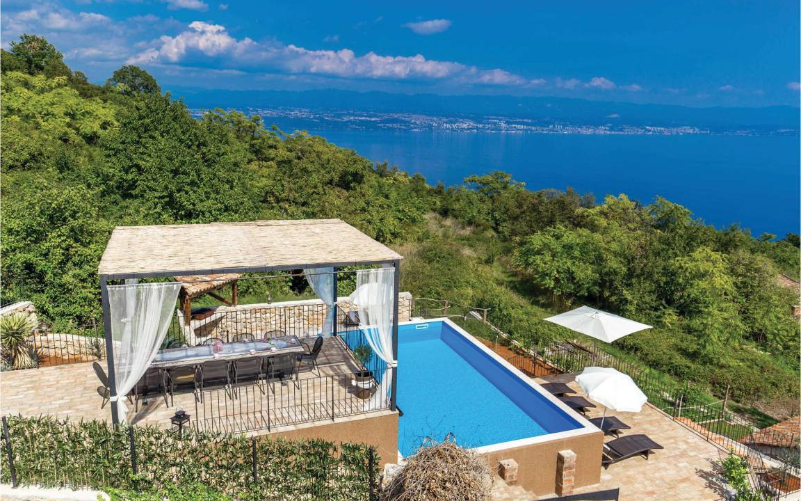 Obrs House | 500 m² House ∙ 5 bedrooms ∙ 12 guests