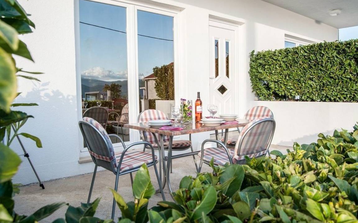 Komarna Apartment | 52 m² Apartment ∙ 2 bedrooms ∙ 6 guests