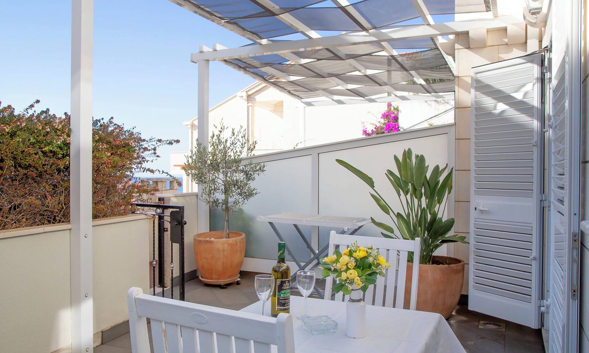 Ploce Apartment | 55 & 54 Stairs Apartments