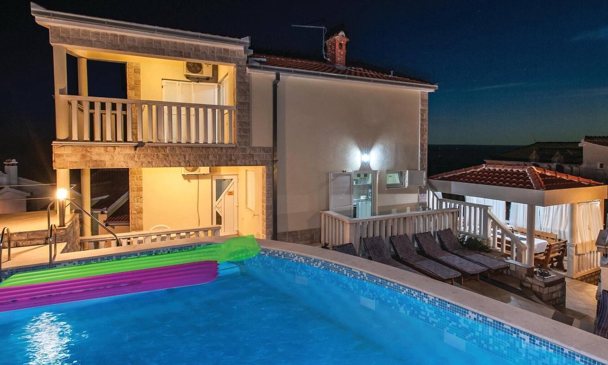 Sevid House | 6 bedroom cozy home in Sevid