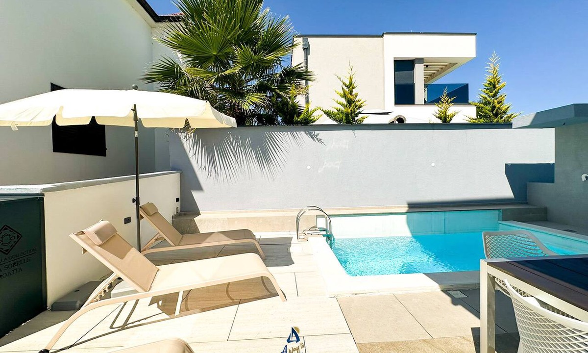 Zaton Villa | 6-BR Villa with 2 Private Pools Near the Beach