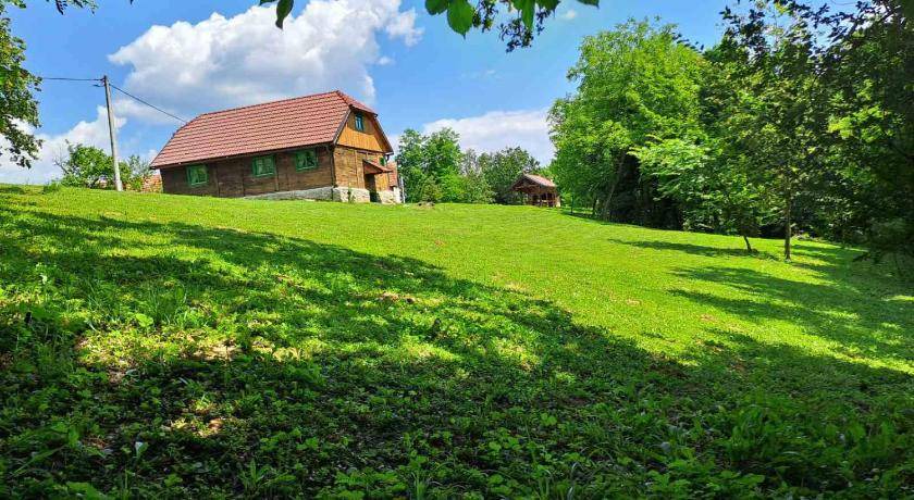 Cvetkovic Ski Chalet | 60 m² Chalet ∙ 2 bedrooms ∙ 6 guests