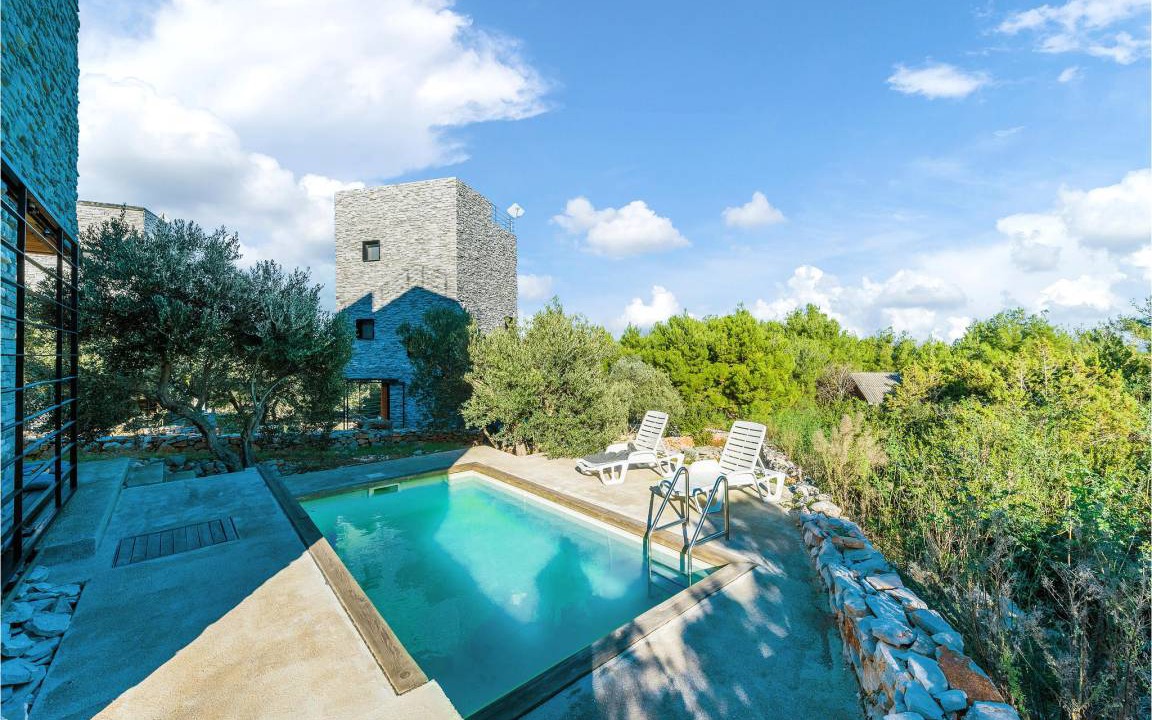 Dragove House | 61 m² House ∙ 2 bedrooms ∙ 4 guests