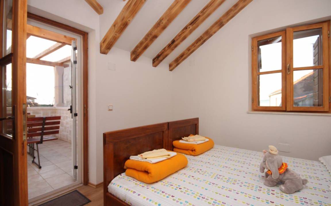 Kastel Novi House | 62 m² House ∙ 3 bedrooms ∙ 9 guests