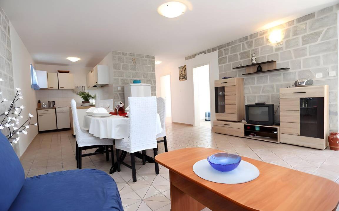 Drvenik Mali Apartment | 65 m² Apartment ∙ 3 bedrooms ∙ 6 guests