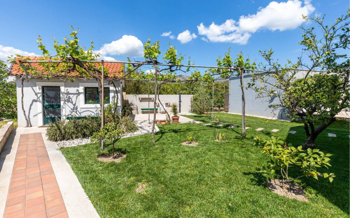 Opuzen Apartment | 66 m² Apartment ∙ 2 bedrooms ∙ 4 guests