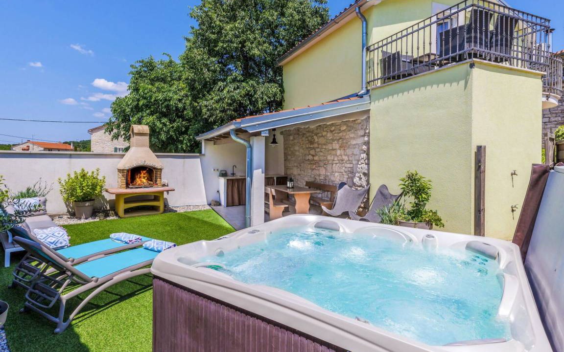 Bubani Other | 68 m² Accommodation ∙ 2 bedrooms ∙ 4 guests